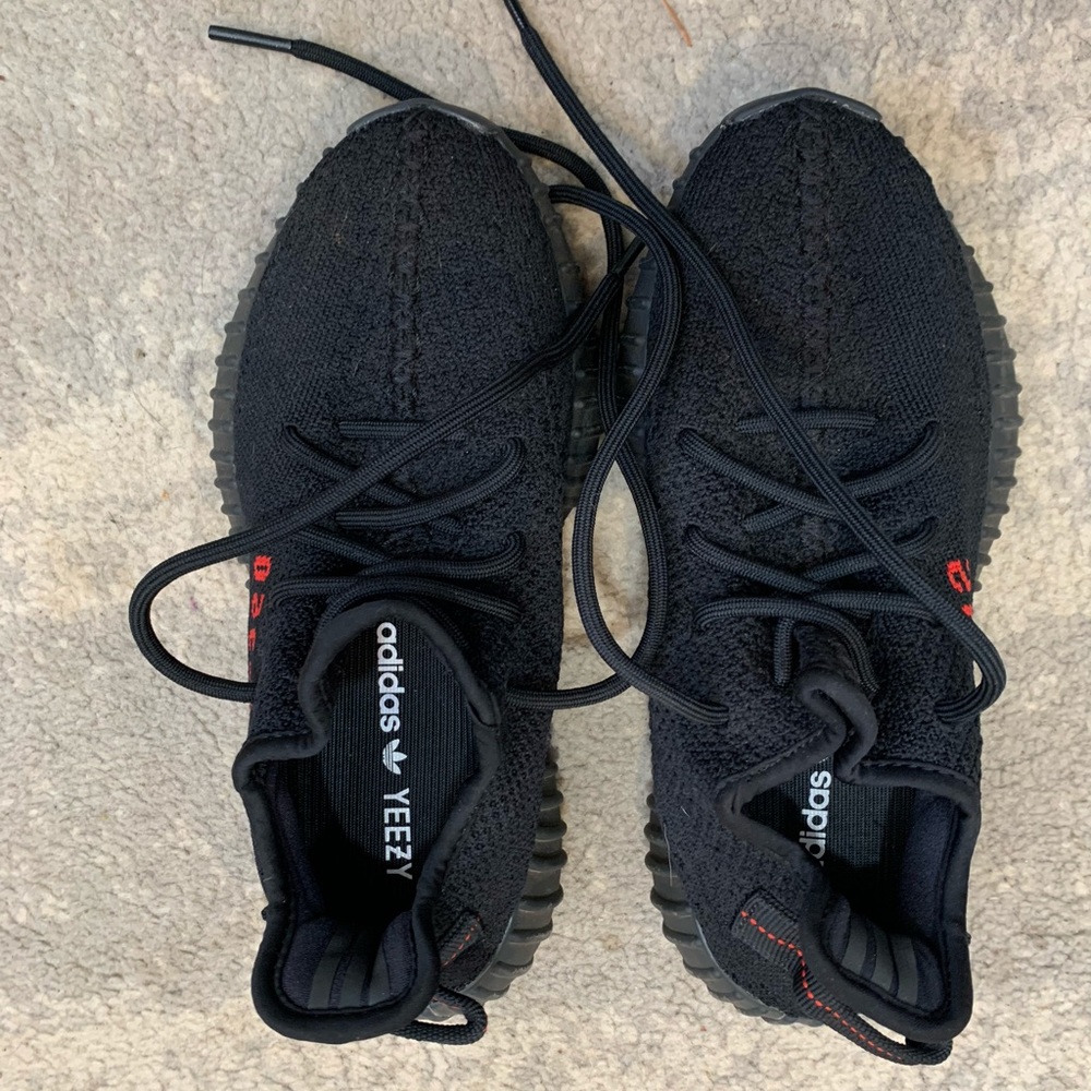 Yeezy Adidas. Size 5.5